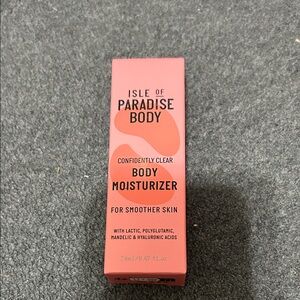 Isle of Paradise Confidently Clear Body Moisturizer - Pink
